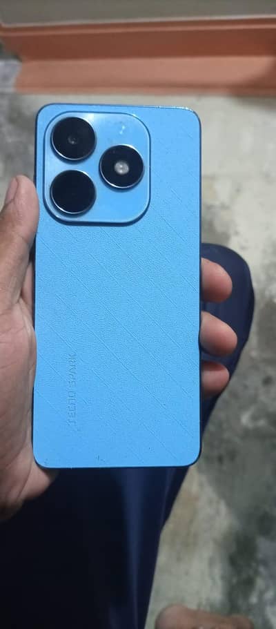 Tecno spark 20