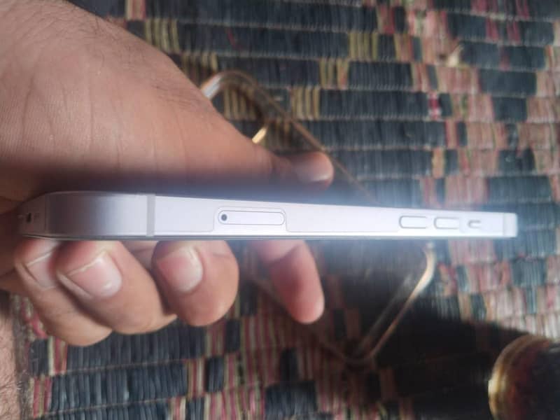 Apple iPhone 14 2