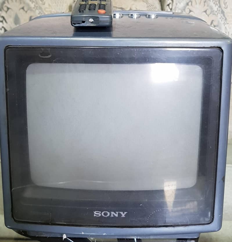 TV's, LED Screen, Deck With DVR 0