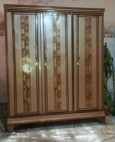 Three door Saif almari