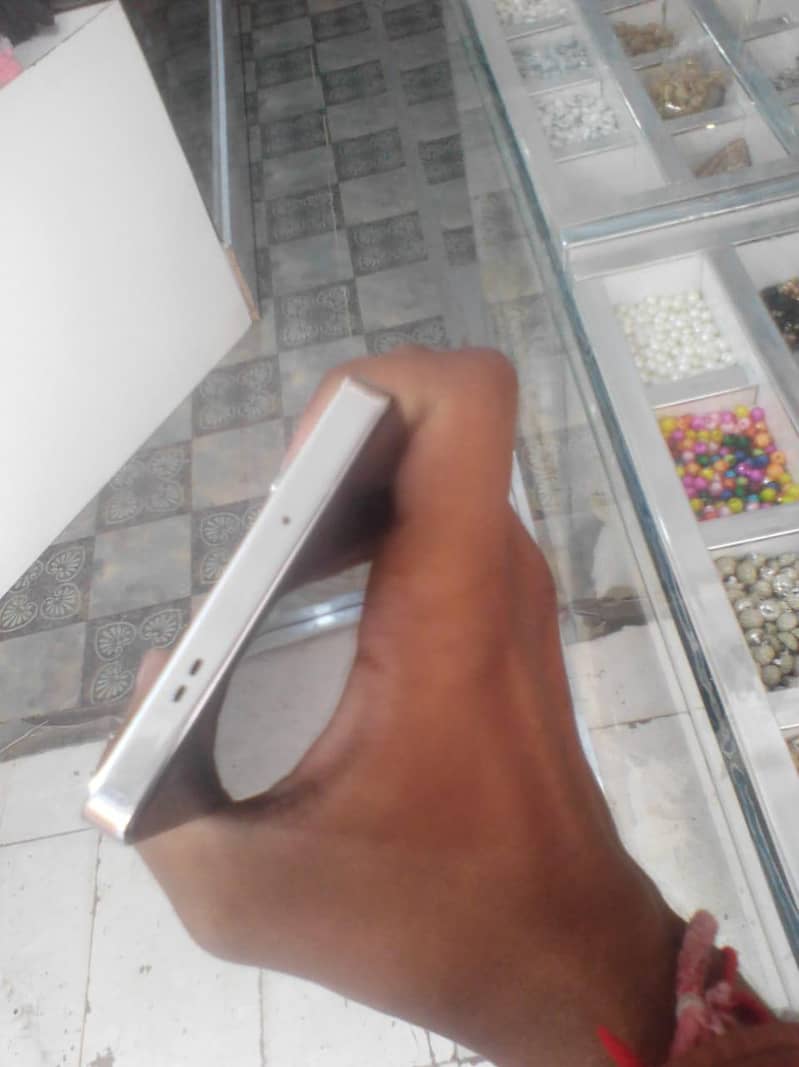 Infinix Note 40 2