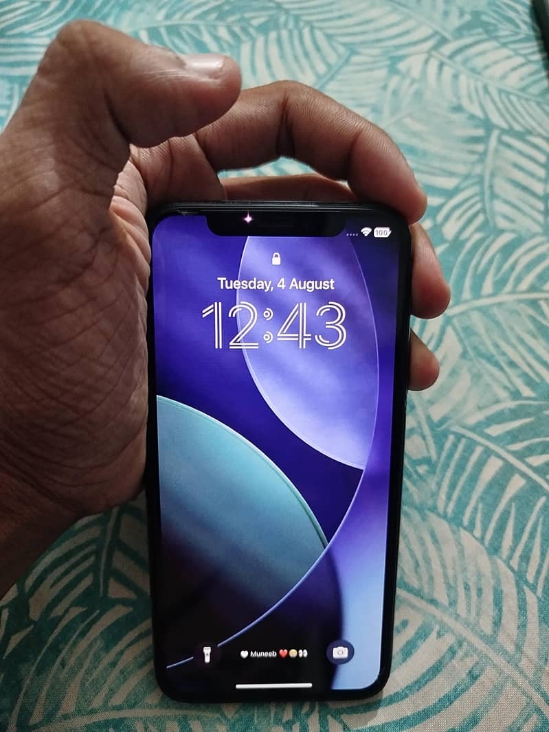 iPhone xs 4