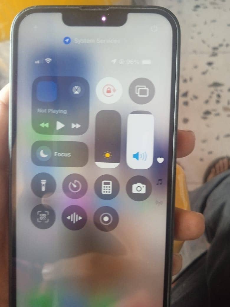 Apple iPhone 13 5