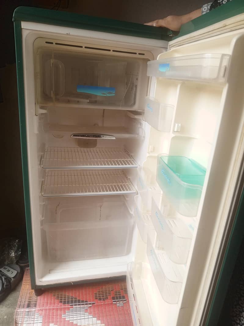 refrigerator Mitsubishi 2