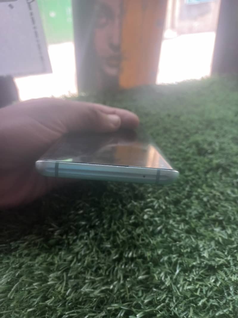 One Plus 8 Pro 4