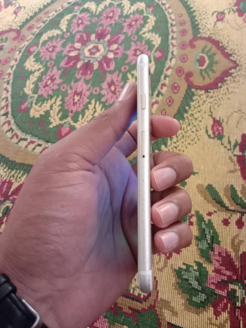 Apple iPhone 6 0