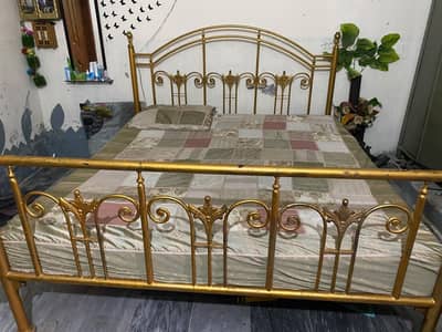 بھاری اور مضبوط بیڈ فار سیل