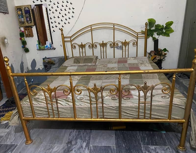بھاری اور مضبوط بیڈ فار سیل 1