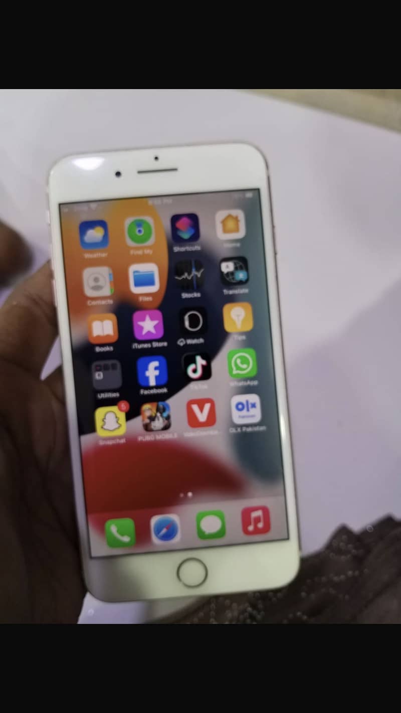 Apple iPhone 7 Plus 4
