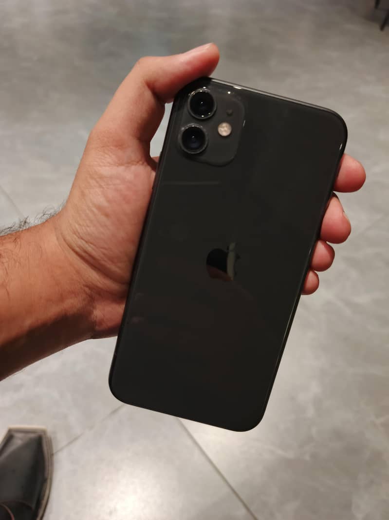 Apple iPhone 11 0