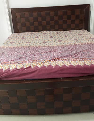 King size bed