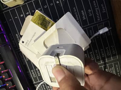 Apple charger + cable  just 2 week uesd fast charge