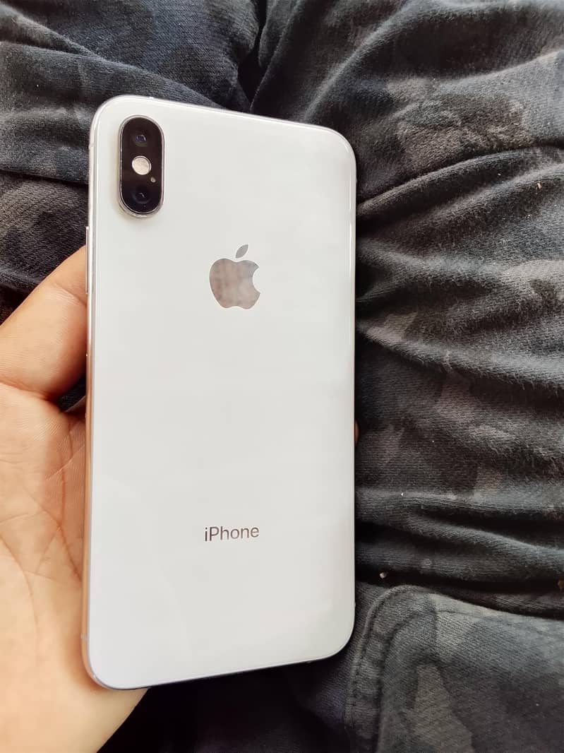 iPhone XS 3