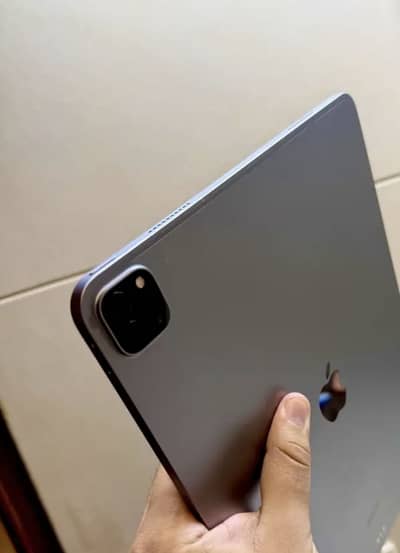 Apple iPad Pro 13 INCH 6TH GEN M2 Chip GRAY Colour