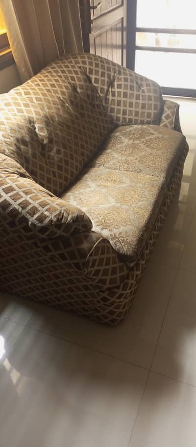 7 seater sofa set in excellent condition
