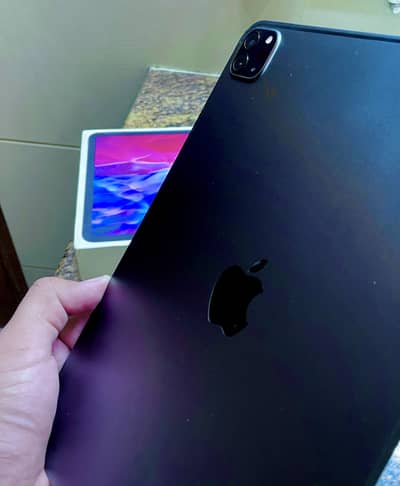 Apple iPad Pro 2020 Gray Colour - ABSOLUTELY PRISTINE CONDITION