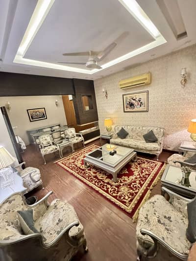 10 MARLA HOUSE FURNISHED SHORT AND LONG STAY