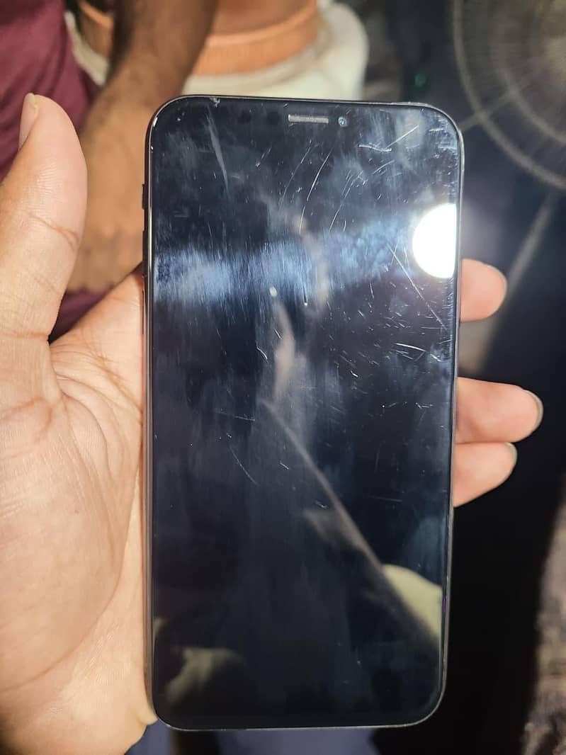 Apple iPhone X 3