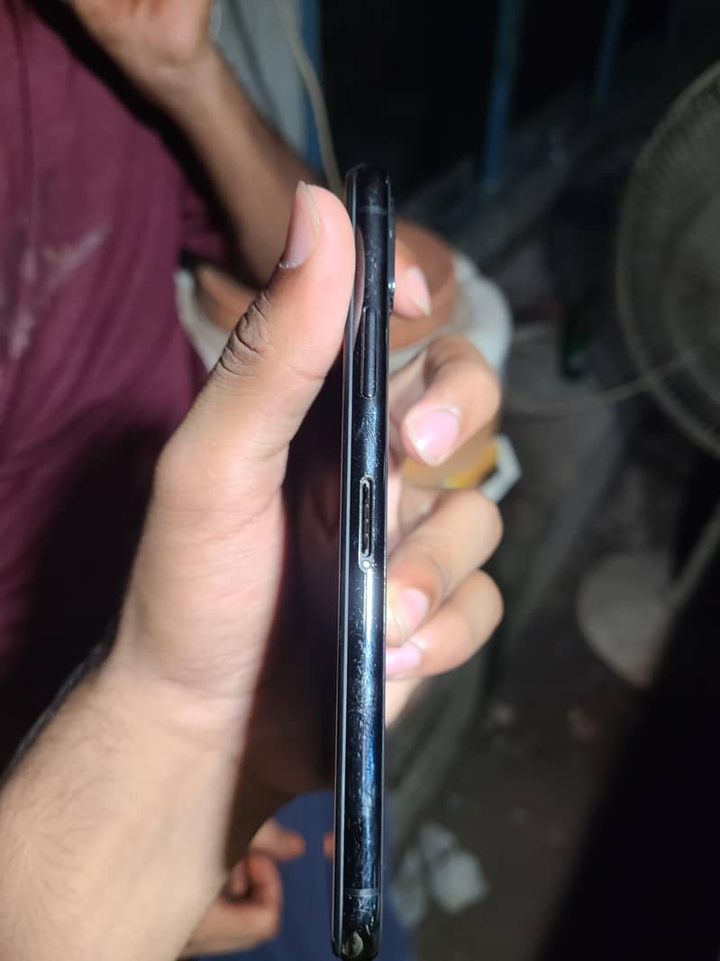 Apple iPhone X 5