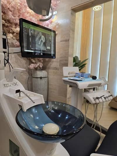 Dental unit (Korean Taurus C1) Running Brand New Dental Unit For Sale
