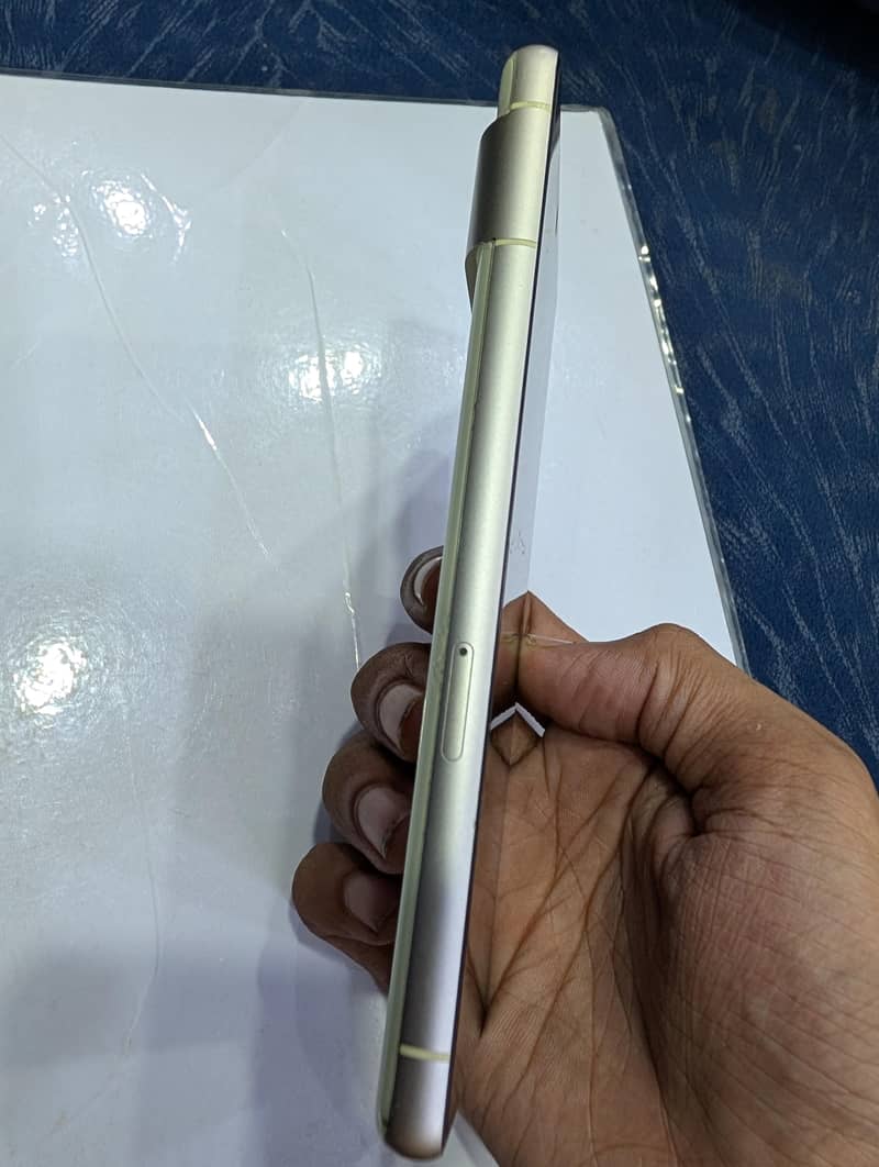 Google Pixel 7 3