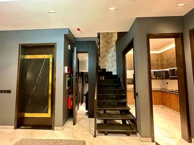 5 MARLA BRAND NEW STYLISH MODERN DESIGNER HOUSE FOR SALE NEAR TO PARK