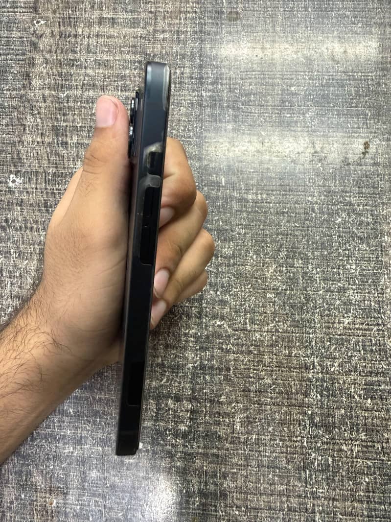 Apple iPhone 14 1