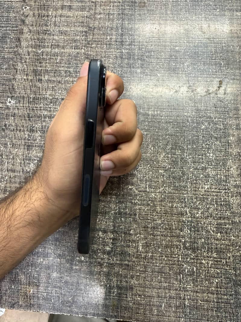 Apple iPhone 14 2