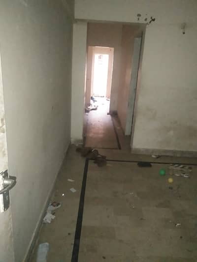 A Flat 725 Square Feet In Gulistan-E-Jauhar - Block 14