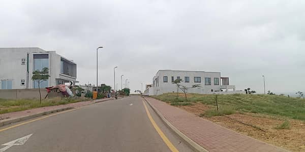 Bahria Hills Plots FOR SALE. Facing Jinnah Avenue and 2km from Main Entrance of BTK Heighted Location