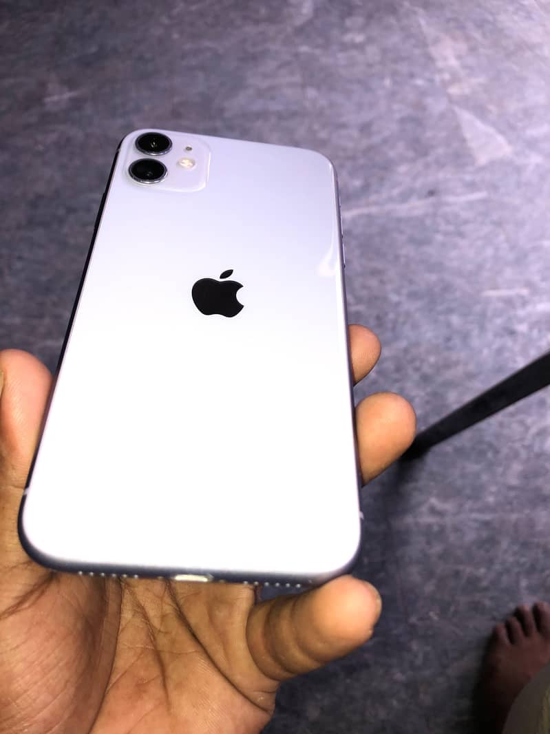Apple iPhone 11 5