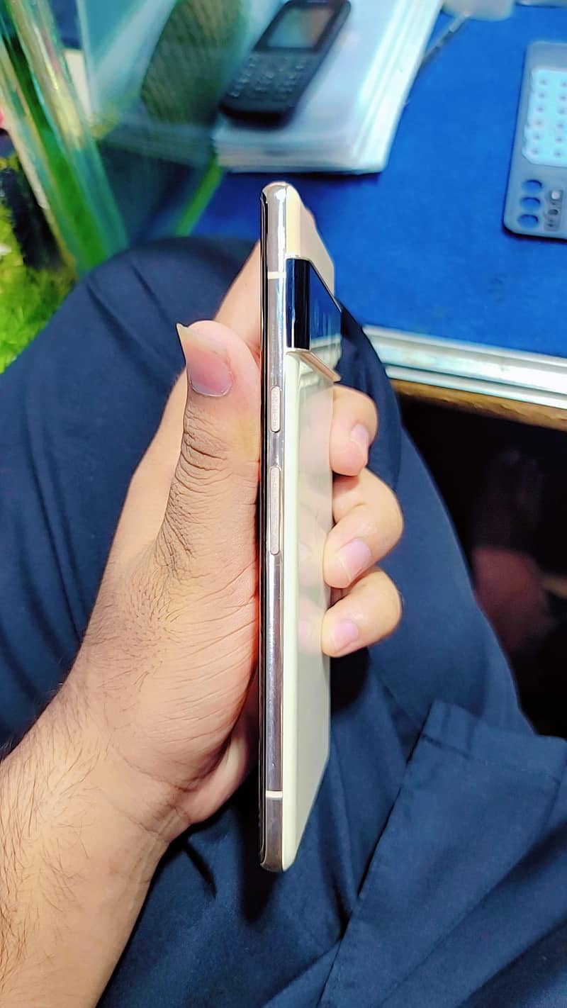 Google Pixel 6 Pro 2