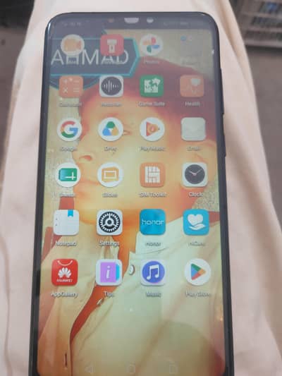 Honor 8C