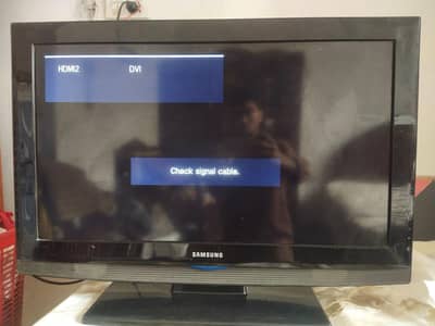 Samsung 32 Inch LCD TV (Model LA32B350)