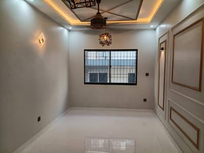 Apartment for sale 2 bed drawing dining 950 sq feet sehar commercial DHA phase 7 Karachi