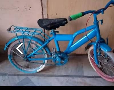 8 TO 10 YEAR OLD KIDS BICYCLE IN WORKING CONDITION