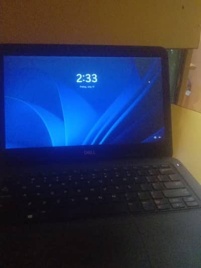 Dell company leptop price 28000 in use