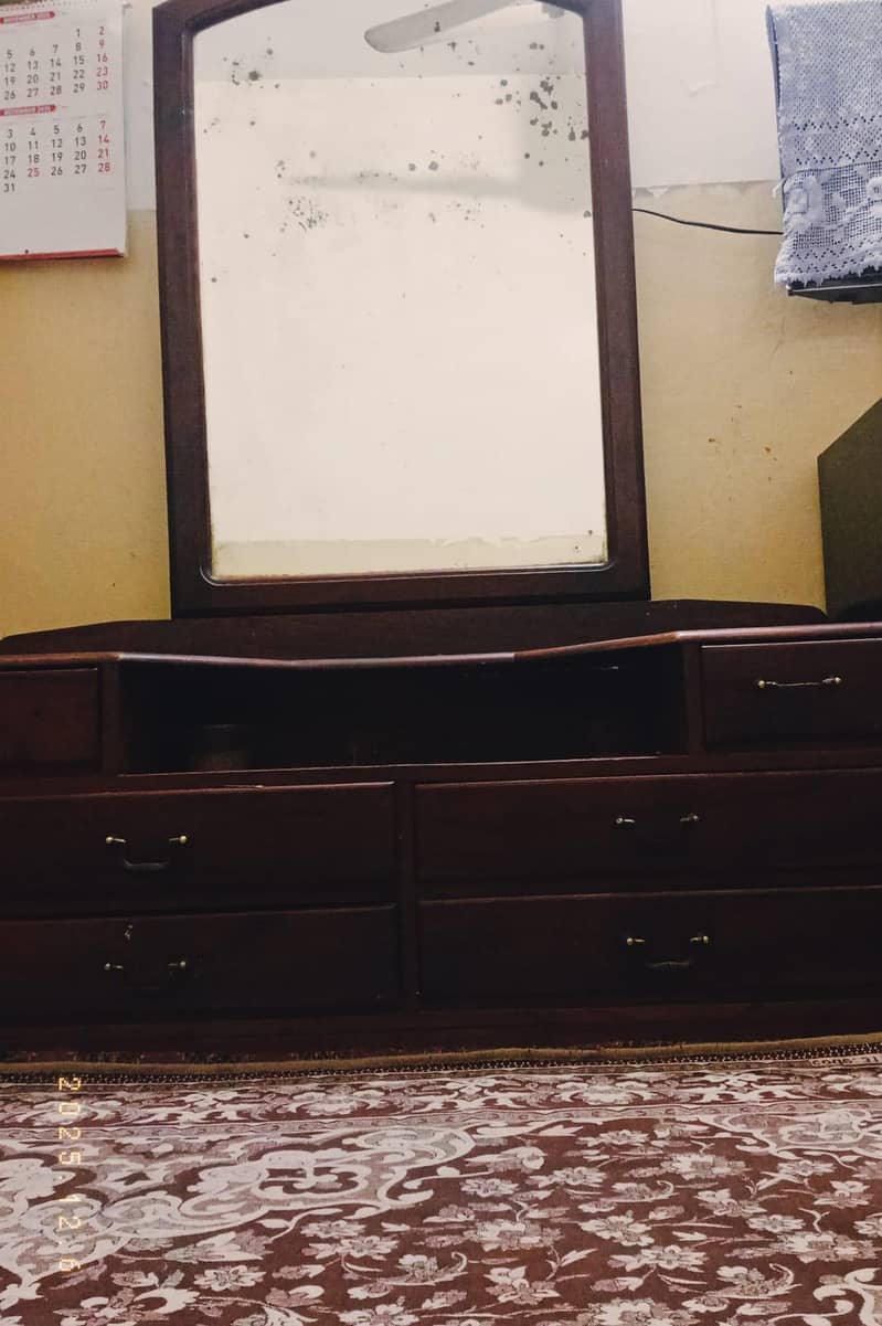 dressing table 3