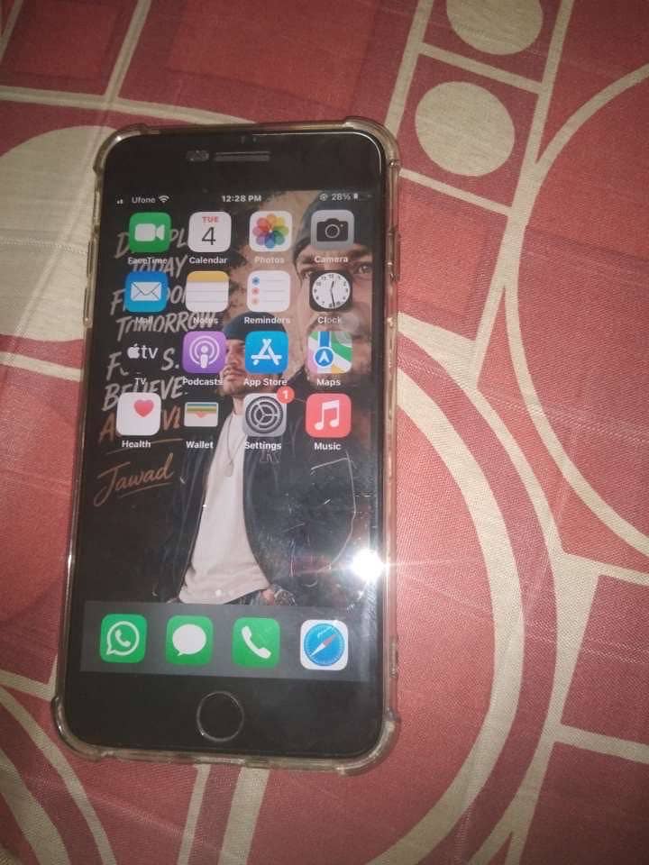 Apple iPhone 7 Plus 2