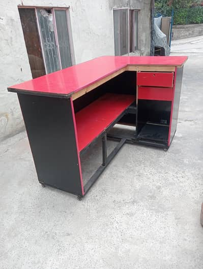 Hotel counter