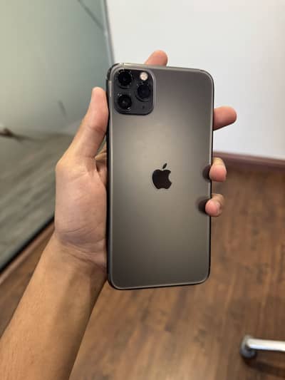IPHONE 11 PRO MAX (URGENT SALE)