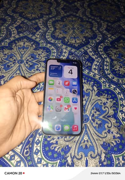 Iphone 13 pro silver colour factory unlock 128 gb water pack airtight
