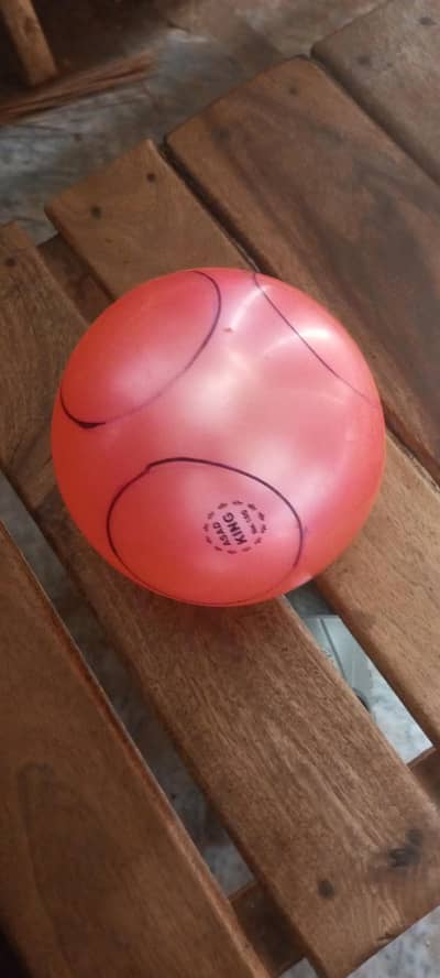 Volleyball (bani hui ball)