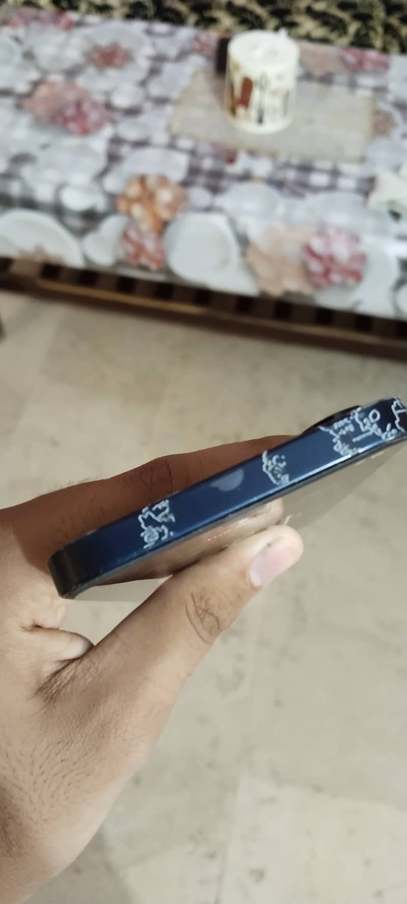 Apple iPhone 12 6