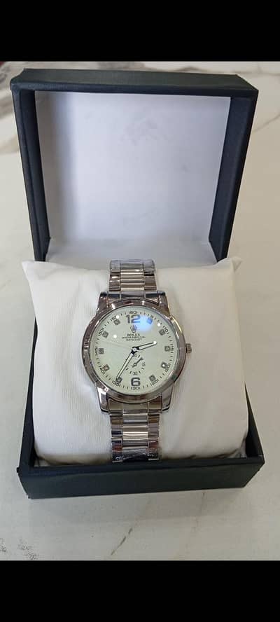 Elegant Silver Chain Watch with Premium Gift Box