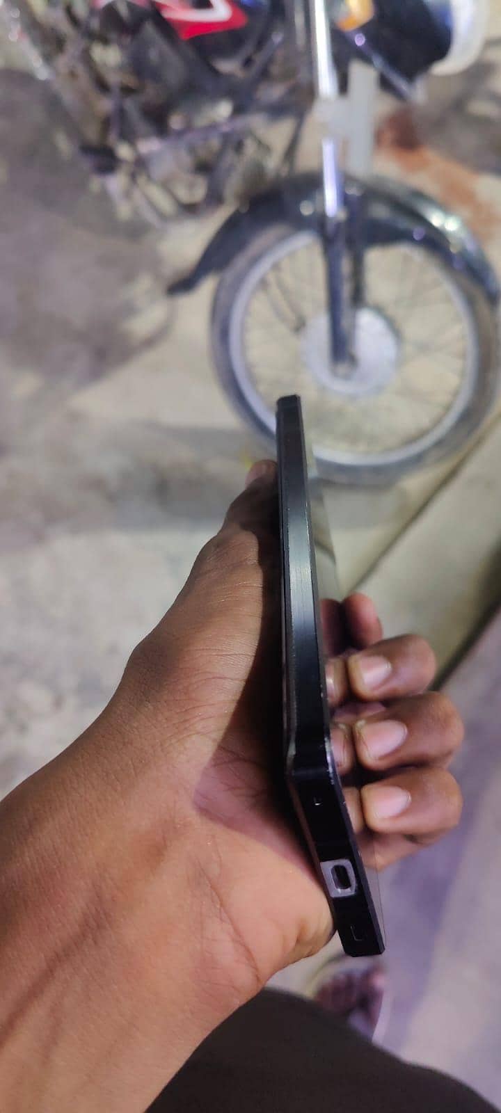 Sharp Aquos Sense7 5