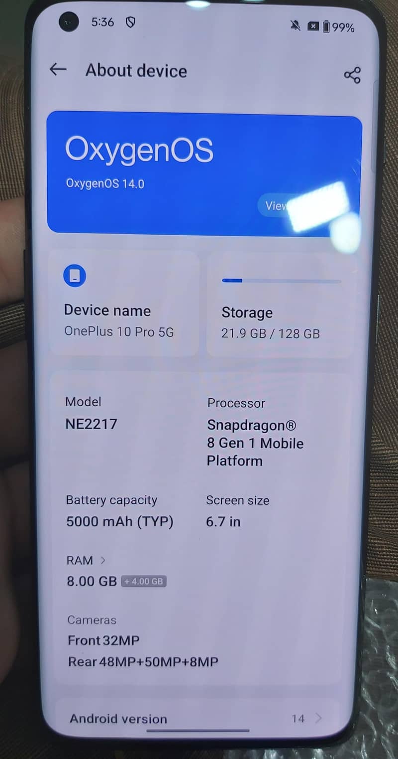 One Plus 10 Pro 1