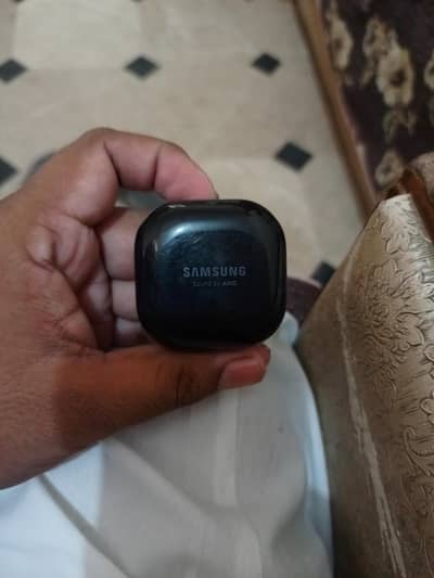 SM-R180 Samsung Galaxy Buds Live