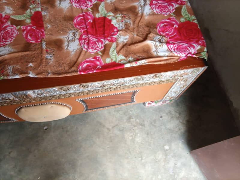 new bed set 2table with matras 4