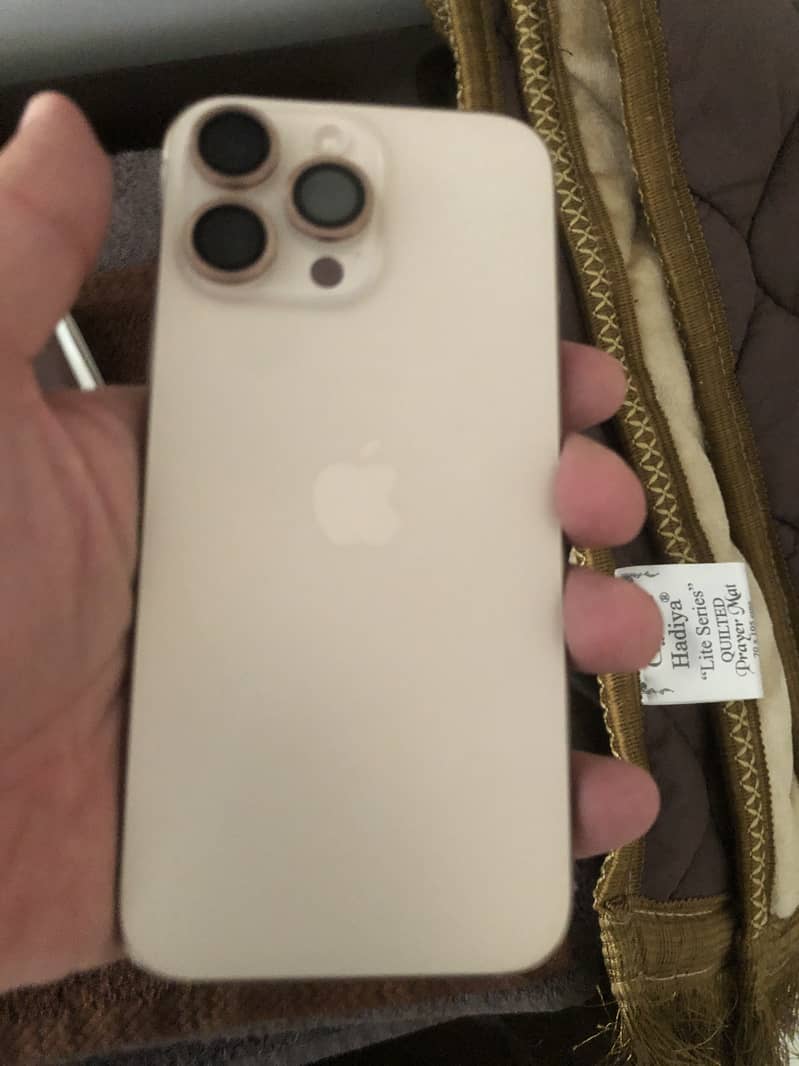 Apple iPhone 14 Pro Max & 16 Pro Max 4